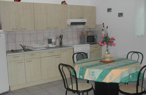 Angoville-sur-Ay Cabaña | Casa acogedora entre el mar y el campo, con terraza, jardín, TV y más.