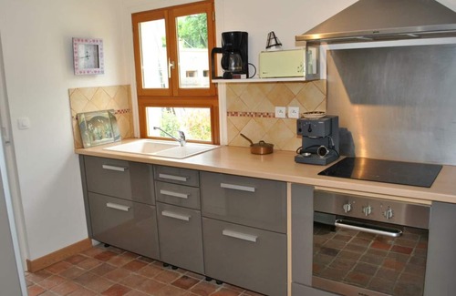 Montbazon Cabaña | Acogedora casa para parejas en Montbazon con jardín y fácil acceso a castillos del Loira