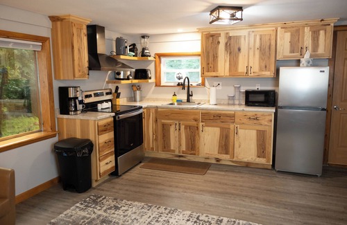 Montgomery Cabina | Cozy Couples Cabin