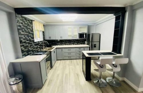 Scarborough Apartamento | Cozy Couples Retreat