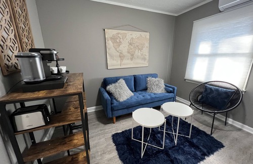 Fayetteville Apartamento | Cozy Court Street Apartment Steps from Everything!