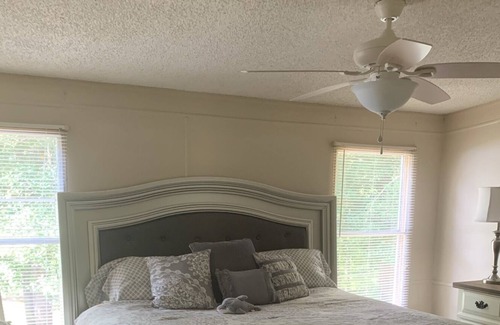 Lake Norman of Catawba Casa | Cozy Cove Home on Lake Norman