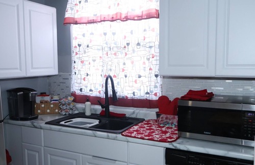 Detroit Casa | Cozy Cove