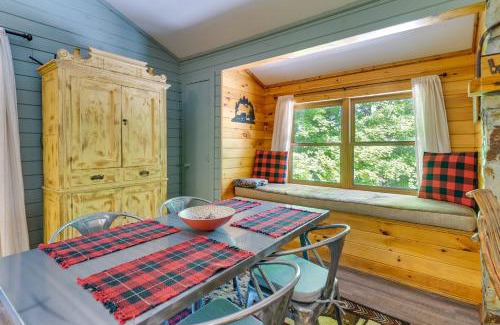 Hayesville Casa | Cozy Creekside Cabin with Fire Pit and Views!