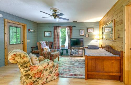 Hayesville Casa | Cozy Creekside Cabin with Fire Pit and Views!
