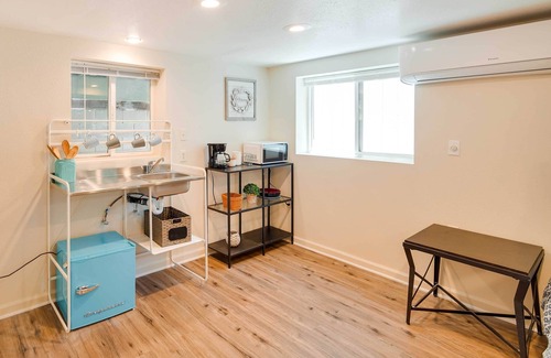 Crestline Apartamento | Cozy Crestline Getaway ~ 2 Mi to Lake Gregory