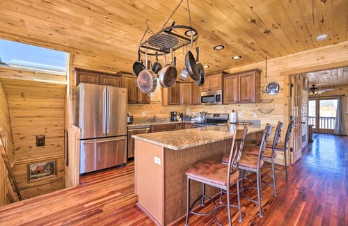 Victor Casa | Cozy Cripple Creek Cabin with Mountain Views!