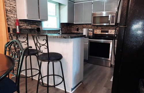 New Bern Casa | Cozy, Cute, and Peaceful!