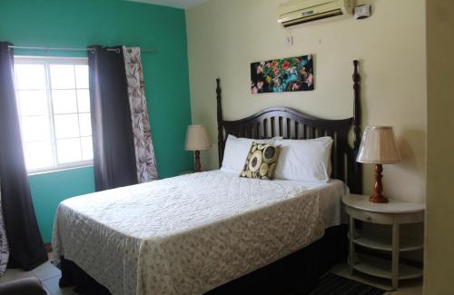 Kingston Apartamento | Cozy Deluxe 2BR Kensington New Kingston