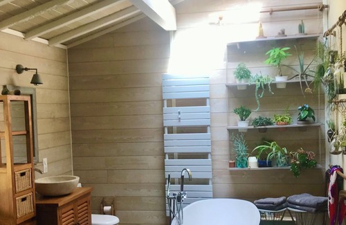 Uza Casa | Cozy, designer cottage in Uza. 10 minutes from the beach, seconds from the lake.