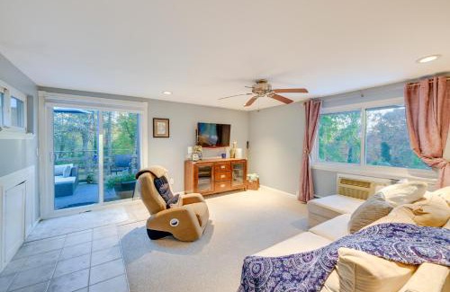 Dix Hills Apartamento | Cozy Dix Hills Apt with Deck about 7 Mi to Beach!