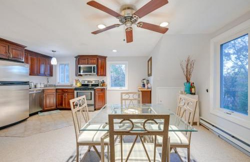 Dix Hills Apartamento | Cozy Dix Hills Apt with Deck about 7 Mi to Beach!