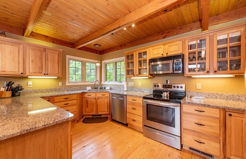 Swanton Casa | Glen Woods: Lake Access, Dogs Welcome, Hot Tub!