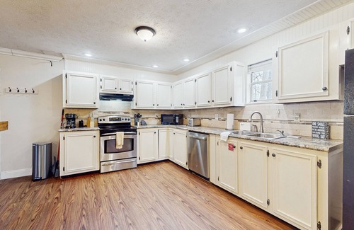 Caryville Casa | Cozy Dog-Friendly Lake Duplex with Foosball, Dartboard & Luxe Kitchen