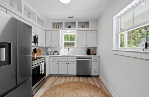 Northwest Quadrant Casa | Cozy Downtown Boho Retreat - Sleeps 10!