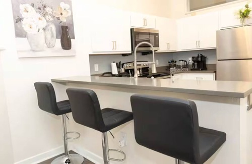 Mile Square Apartamento | Cozy Downtown Gem