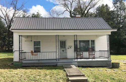 Fayetteville Casa | Cozy Downtown Home near NRG