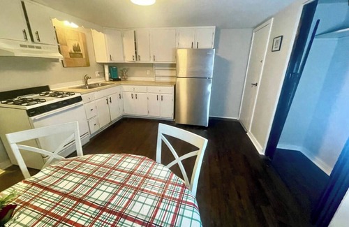 Pittston Apartamento | Downtown Pittston Near Hospitals w Laundry