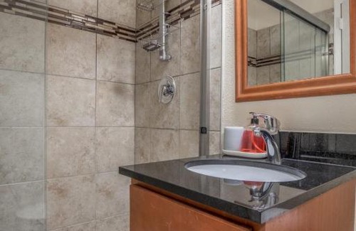 Downtown West Apartamento | Cozy DT Studio with City View by Zencity
