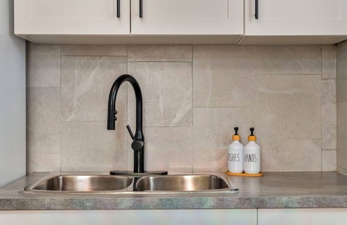 Jasper Place Casa | Cozy Dual Homes Family Friendly!