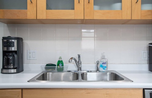 Dundee-Happy Hollow Historic District Apartamento | Cozy Dundee Loft, Near Dining & City Attractions!