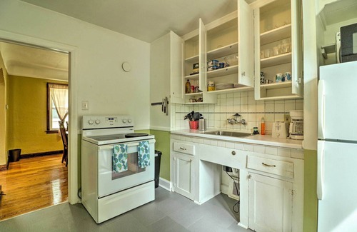 Ferndale Apartamento | Cozy Duplex: Half Mi to Magic Bag & Woodward Ave!