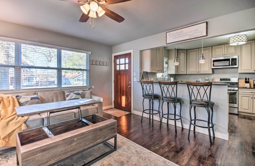 Downtown Casa | Cozy Duplex, Walk to Bentonville City Square!