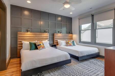 Greenwood Casa | Cozy East Nashville Retreats for 20
