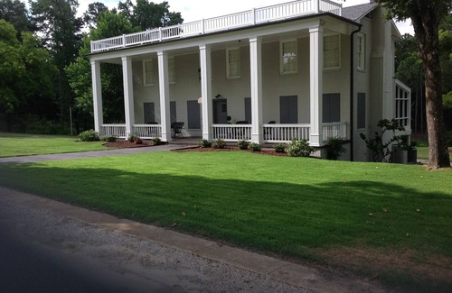 Chandler Casa | Southern Comfort ---- En el este de Texas Piney Woods