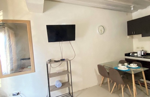 Moonwalk Condominio | Cozy Economy Studio Condo in Parañaque Near the Airport