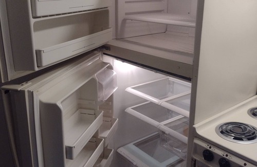 Pittsburgh Apartamento | Cozy Efficiency Apartment. Minutes from downtown Pittsburgh.
