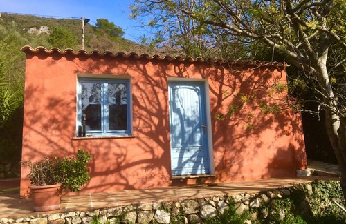 Tourrettes-sur-Loup Cabaña | Cozy elegant studio in the country side on the French Riviera