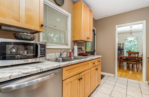 Galena Casa | Walk 2 Downtown ~ Dog Friendly ~ Fireplace ~ EV Charger en el lugar!