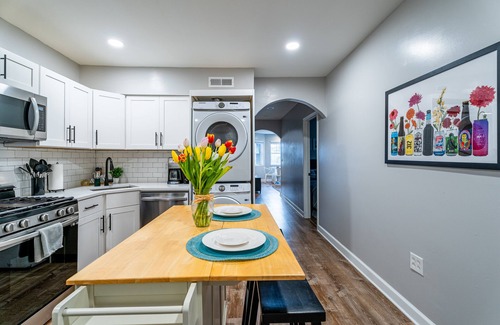 Avondale Apartamento | Cozy Family 3BR Oasis: Park, Private Yard, & BBQ!