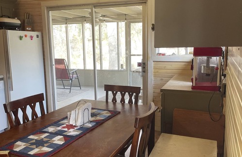 Pangburn Cabina | Cozy family fish camp on the Little Red River, a premier trout fishing stream!