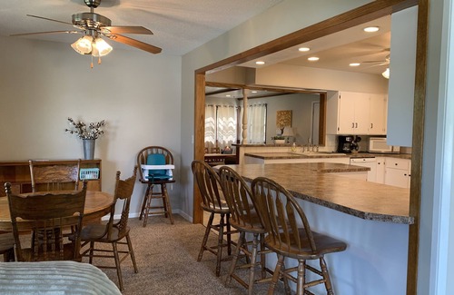 Carroll Casa | Cozy family friendly home, with large private backyard. Two family rooms.
