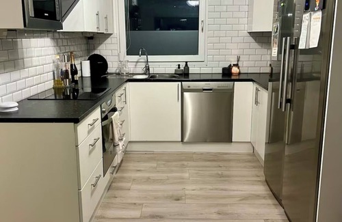 Nacka Municipality Casa | Cozy family home with open space. Only 15-20min into the city.