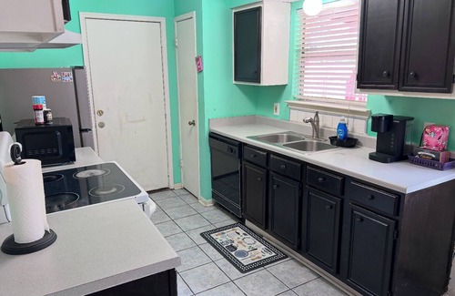 Pasadena Casa | Cozy family home in Pasadena Tx