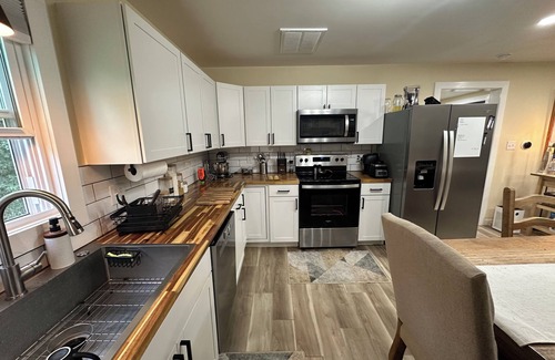 Lynchburg Casa | Cozy Family Home Near Liberty University & Downtown
