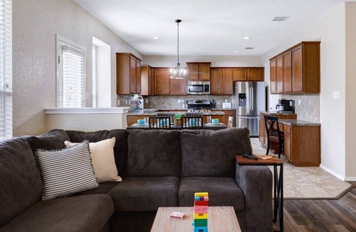 San Antonio Casa | Cozy Family Home w/ Pool Access and Theater Room!