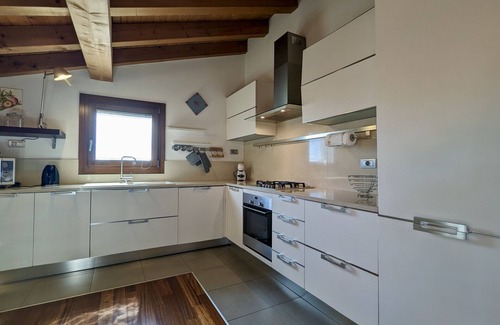 Caldiero Apartamento | Cozy Family Retreat/ 5 pl/ 1h drive from Venice