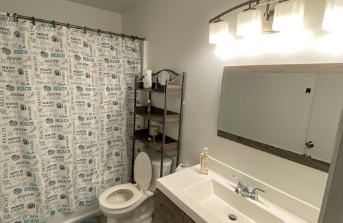 Norfolk - Virginia Beach Casa | Cozy family size home with workout room!