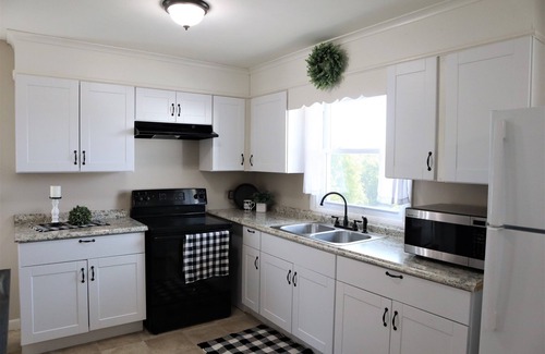Conestoga Cabaña | Cozy Family Sized Cottage in the Country! 15 minutes to Lancaster City!!
