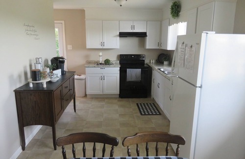 Conestoga Cabaña | Cozy Family Sized Cottage in the Country! 15 minutes to Lancaster City!!