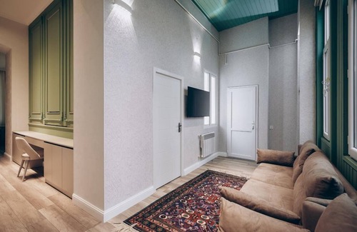 Nasimi Apartamento | Cozy Flat on Nizami Balcony & Free Airport Transfer – Sleeps 3