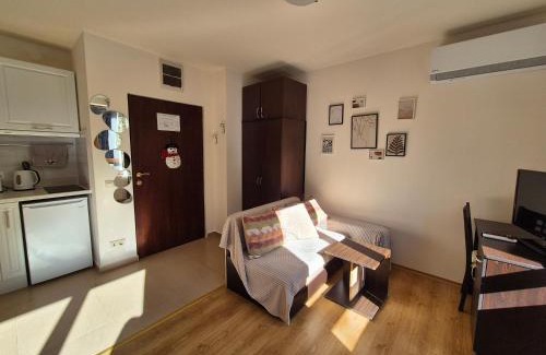 Shiligarnika Apartamento | Cozy forest view studio