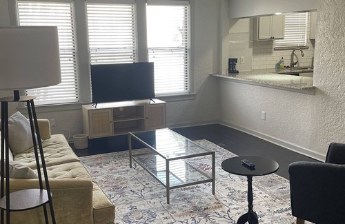 Fort Worth Apartamento | Cozy Fort Worth Apartment + Comfy Bed + FAST WIFI + 1b1b
