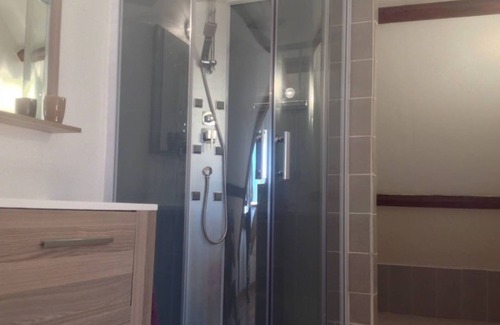 Saint-Etienne-la-Thillaye Casa | Suite acogedora, espaciosa y tranquila. Ubicación ideal