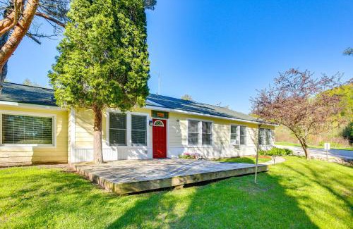 Frankfort Apartamento | Cozy Frankfort Apartment Near Beaches and Downtown!