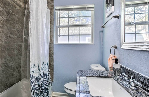 Freeport Casa | Cozy Freeport Abode Near Golfing & Boating!